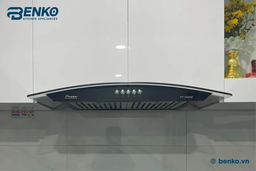 Hình ảnh lắp đặt máy hút mùi Prato PT-332H2 tại nhà khách 1