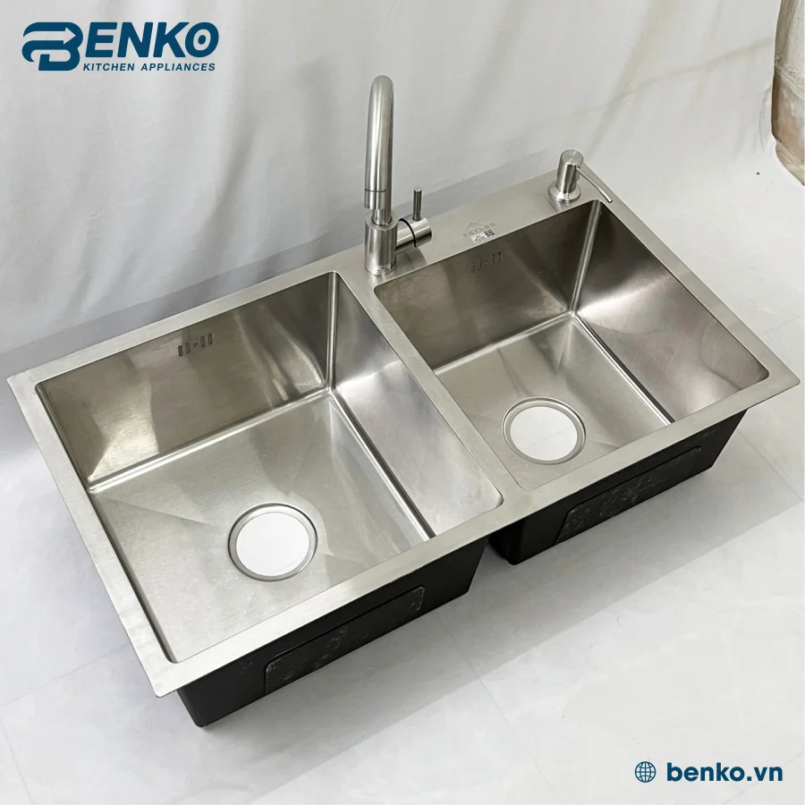 Lòng sâu 210mm trên vòi chậu rửa bát 82x45 Skyler 83375 Inox