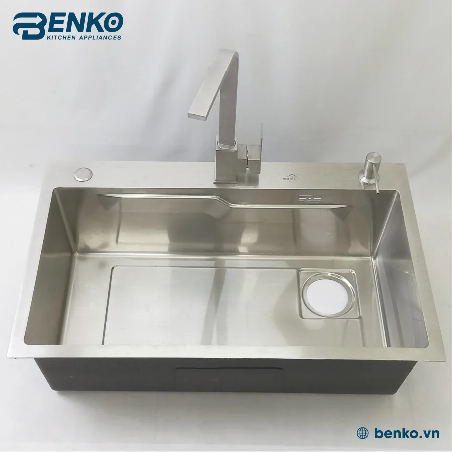 vòi chậu rửa bát 75x46 Skyler 83389 Inox với thiết kế 1 hố rộng