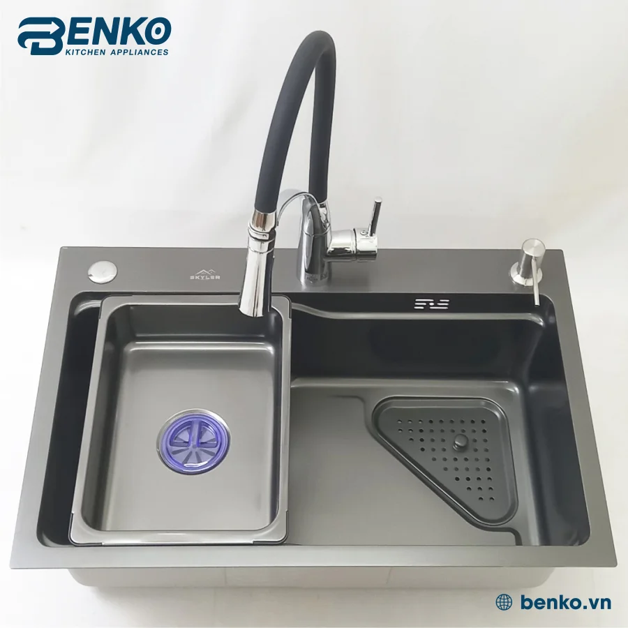 VÒI CHẬU RỬA BÁT 68x45 SKYLER 83400 ĐEN